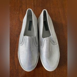 NWT Sperry Top-Sider Metallic Silver Slip On Sneaker